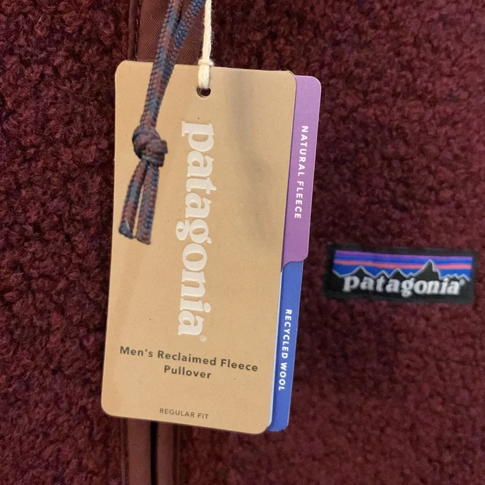 NWT Patagonia reclaimed fleece pull over in dark ruby - Picture 3 of 6